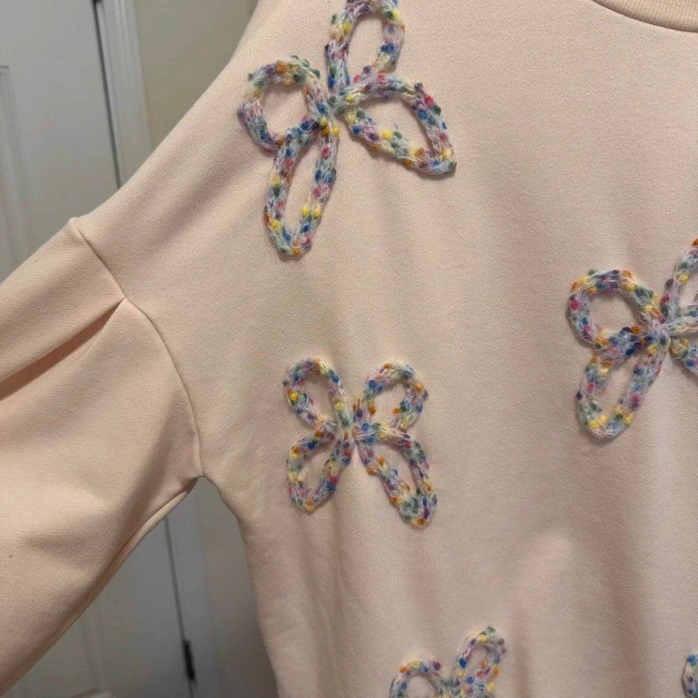 House of Halle Pink Sweatshirt, Size Med, NWOT